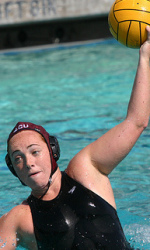 Women's Water Polo Defeats CSUSB 13-8 in Early Game