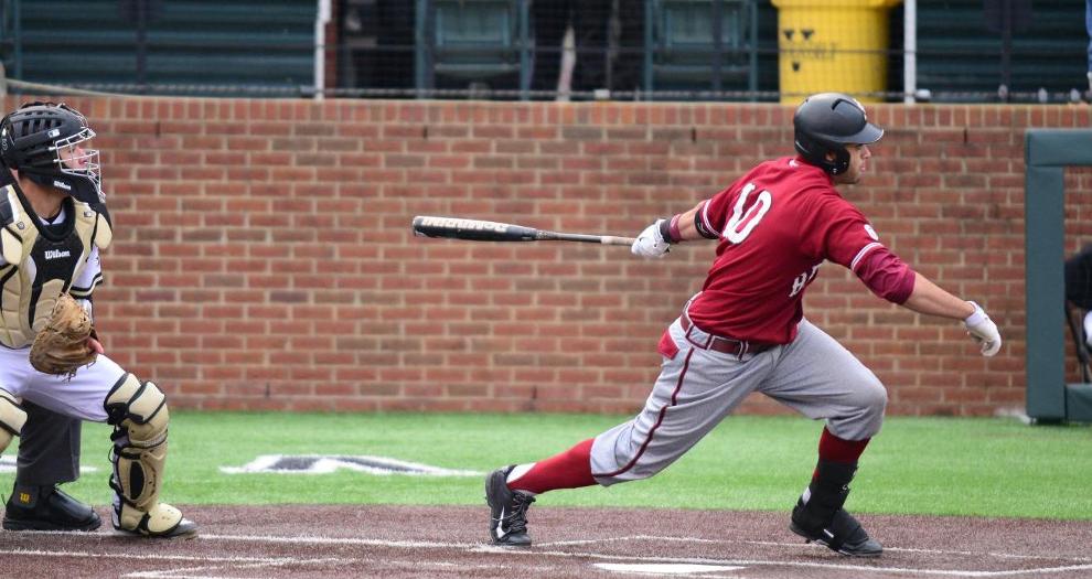 Baseball Splits Doubleheader with No. 1 Vanderbilt Saturday