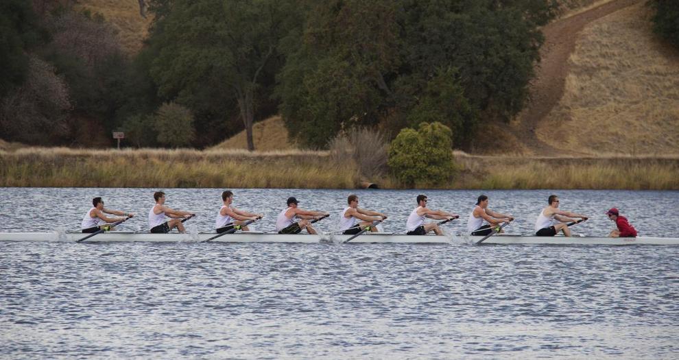 Men's Rowing Sweeps Duals with Sacramento State