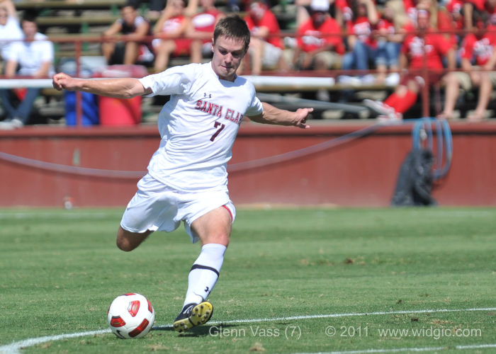 Two Men's Soccer Players Earn WCC All-Academic Honors