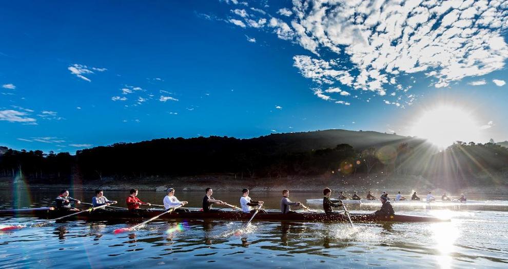 Ian Crutchlow Shines Light on Rowing at SCU