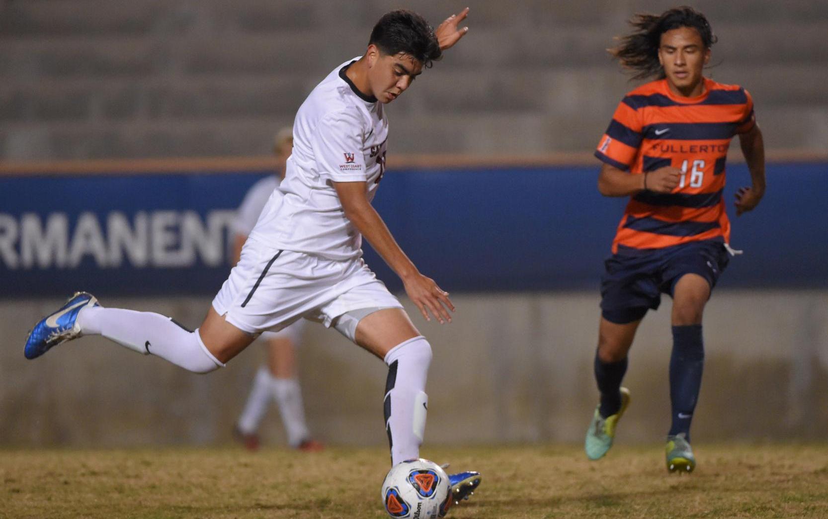 Men's Soccer Defeats Cal State Fullerton 3-0, Delivers First NCAA Tournament Win since 2007