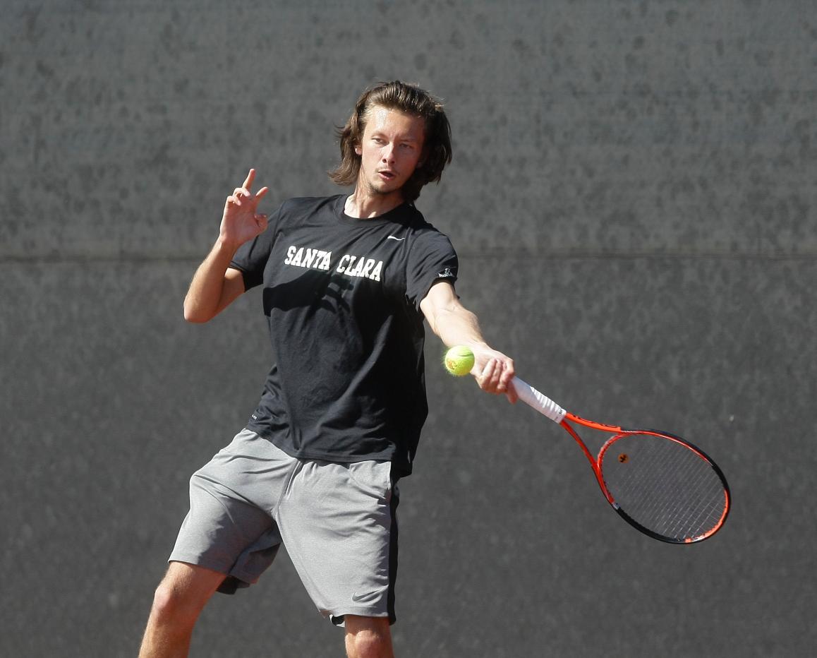 No. 73 Men's Tennis Beats UC Davis 4-3 in 2014 Season Opener