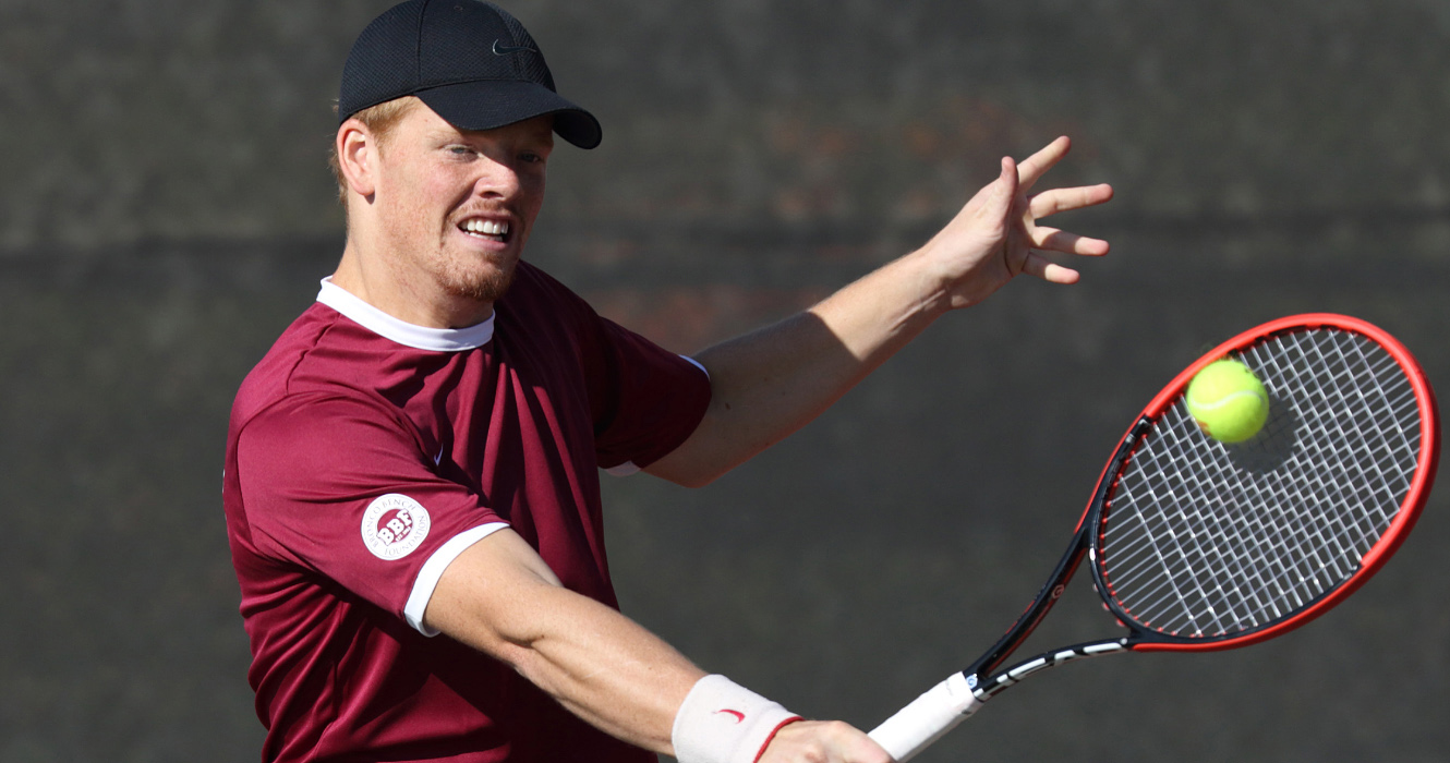 No. 43 Men’s Tennis Beats USF 6-1 for Eighth Consecutive Victory