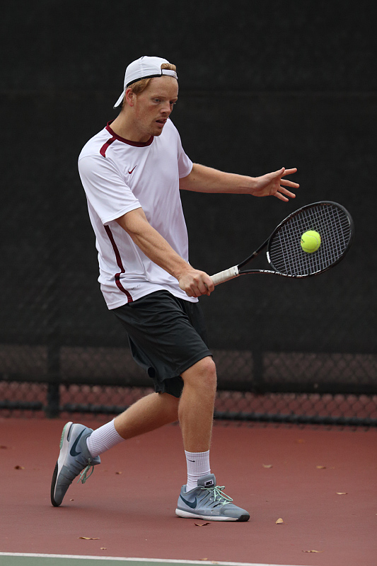 Men’s Tennis Drops Two Matches on the Road