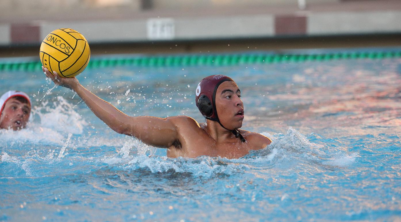 Men’s Water Polo Splits on Saturday at the Aggie Roundup