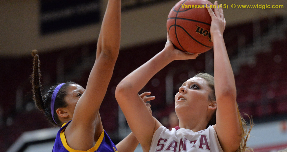 Women's Basketball Tops San Francisco State for First Win of 2013-14