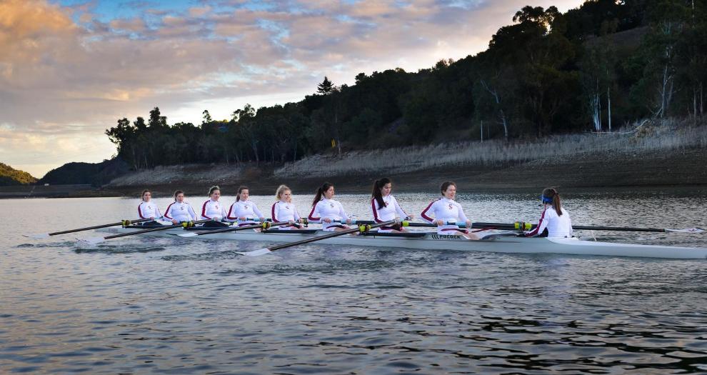 Women's Rowing Starts Strong at Head of the Lagoon