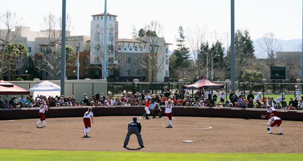 Athletes Graduating in 2016, 2017, 2018 & 2019 Come Out for Santa Clara Softball Prospect Camp