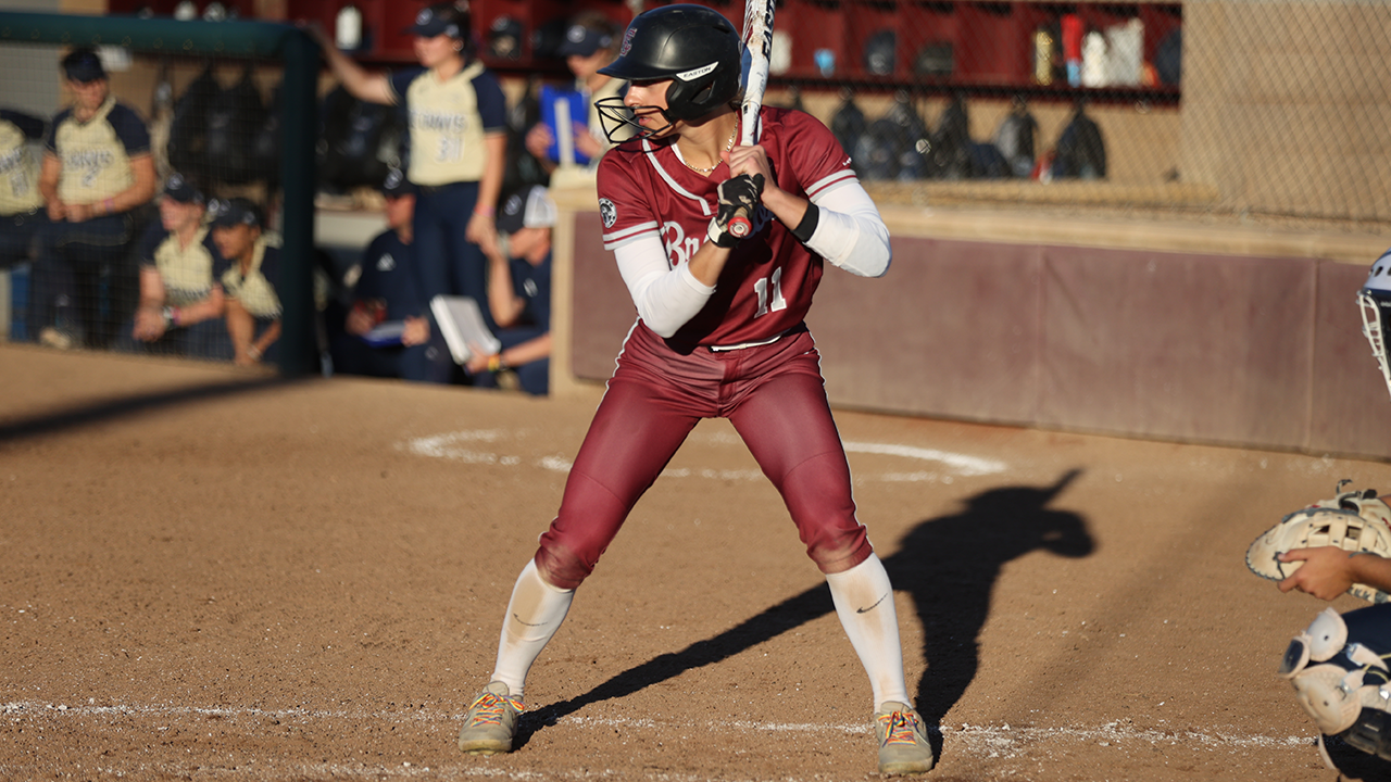Softball Splits WCC Opening Doubleheader Against Pacific