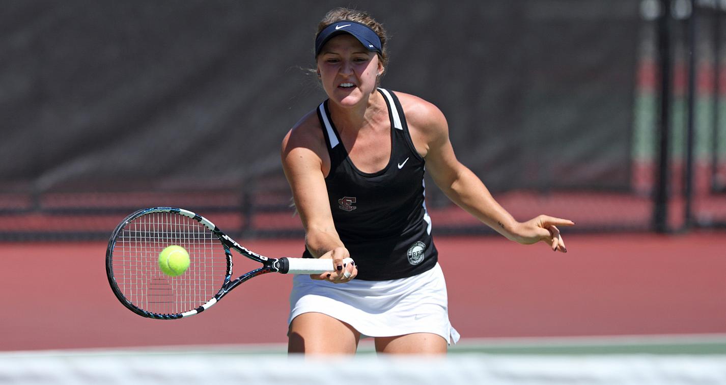 Women's Tennis Wraps Up WCC Season Against Saint Mary's and Pacific