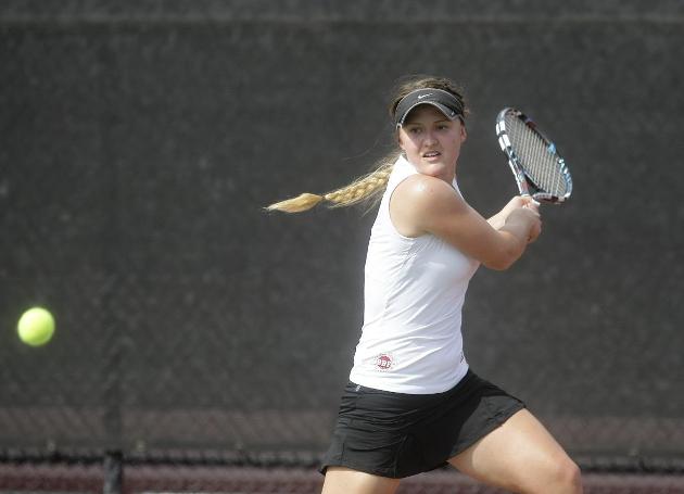 Women’s Tennis Concludes Doubleheader with Two Home Wins