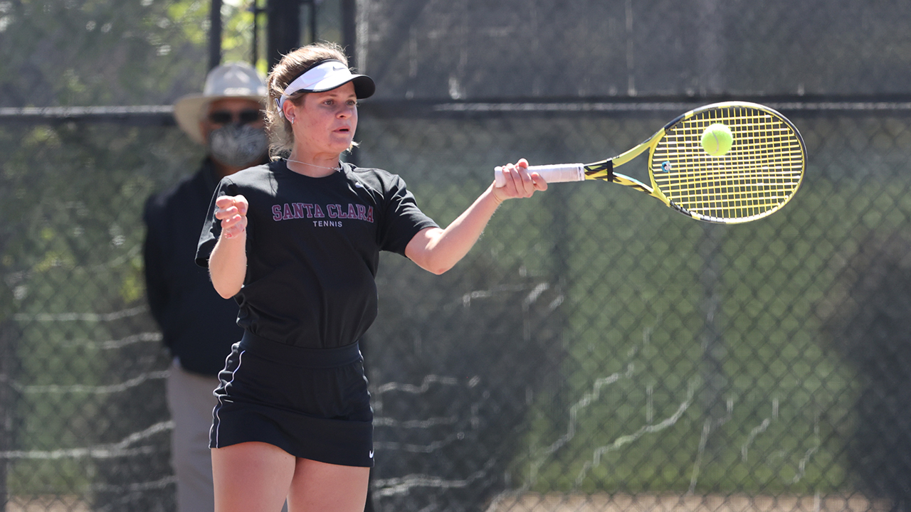 Women’s Tennis Newcomers Pick Up Wins at Cal Fall Invitational