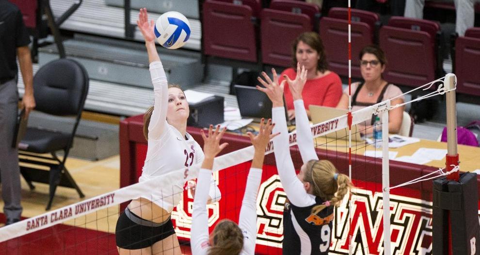 Volleyball Falls to New Mexico in Lobo Classic Opener