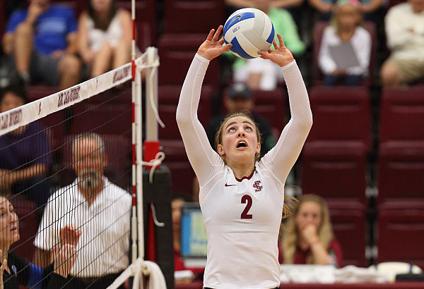 Volleyball Wins In Four At Pepperdine