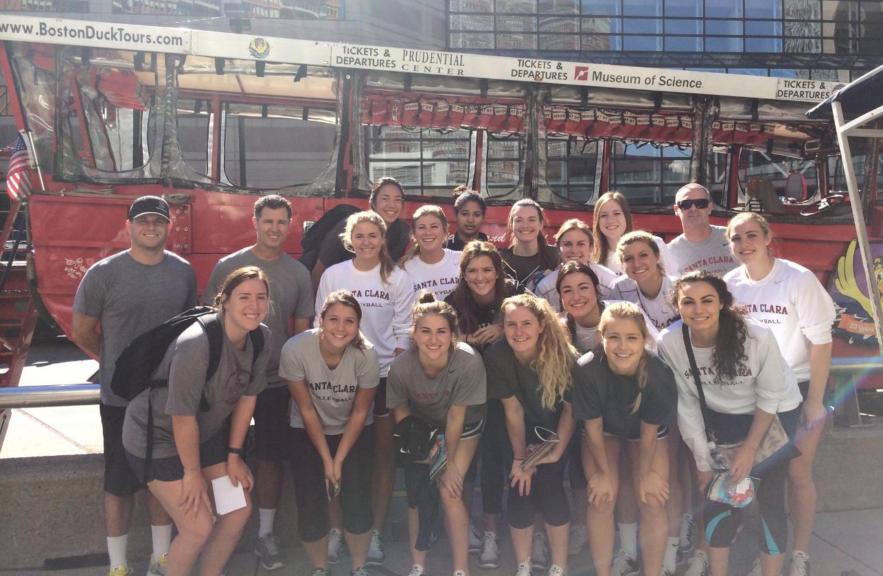The Santa Clara volleyball team and coaches took a sightseeing tour in Boston Thursday morning prior to practice at Harvard.