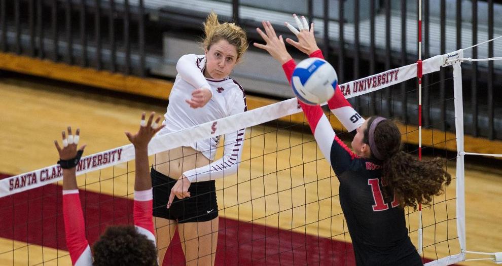Hess, Clayton Lead the Way in Volleyball's 3-1 Win at UTSA
