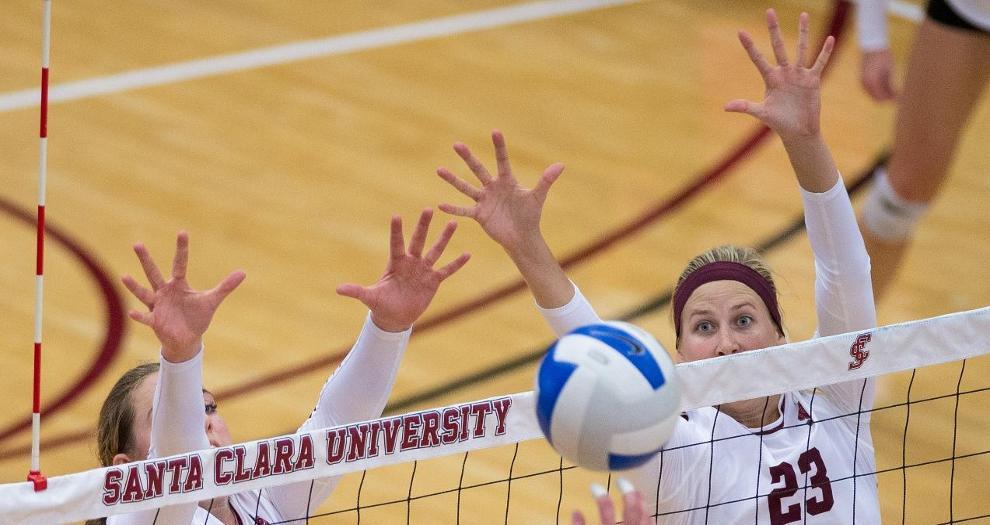 Volleyball Falls to San Diego 3-1 in WCC Opener