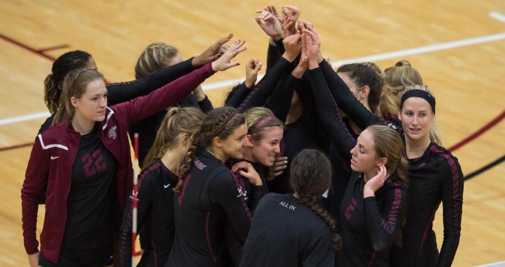 Volleyball Begins Second Half of WCC Play against Saint Mary's Saturday