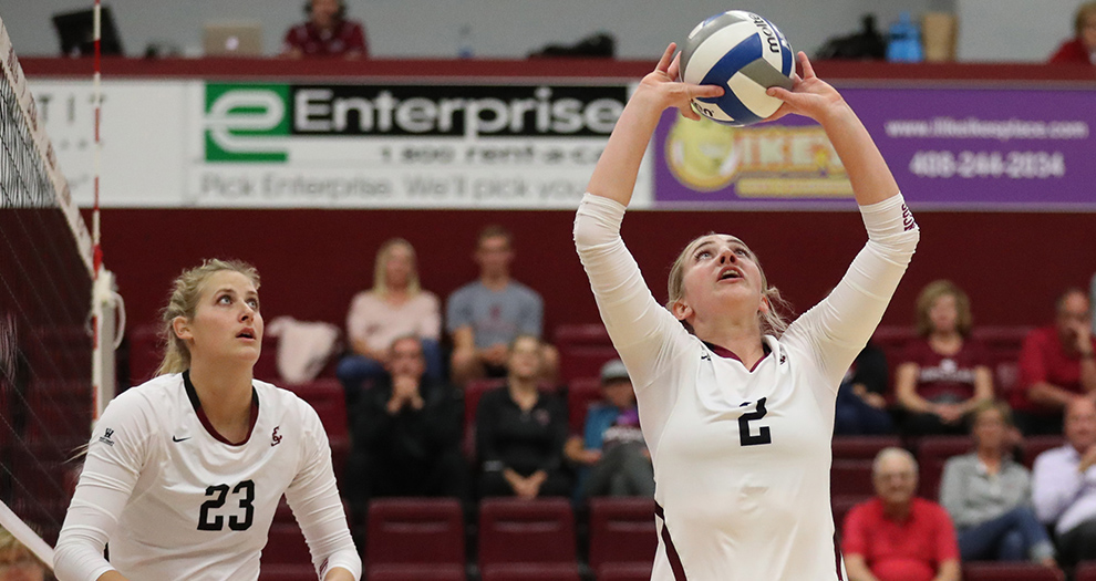 Kirsten Mead (2) tallied her 1,000th assist of the season in the first set of Friday night's sweep.