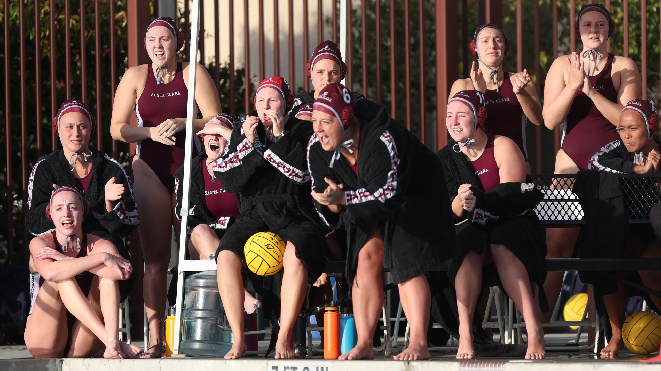 Women's Water Polo Grabs Split on Opening Day of Bronco Invitational