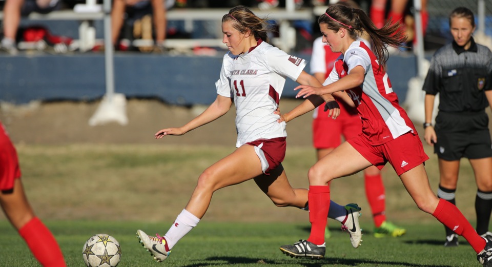 Women's Soccer Blasts Saint Mary's 4-0 on the Road Behind Huge First Half
