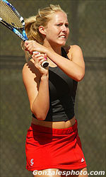 Women's Tennis Falls at UC Santa Barbara 5-2
