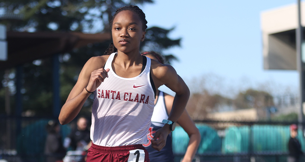 Titilola Bolarinwa outpaced the 800-meter field on Saturday morning.