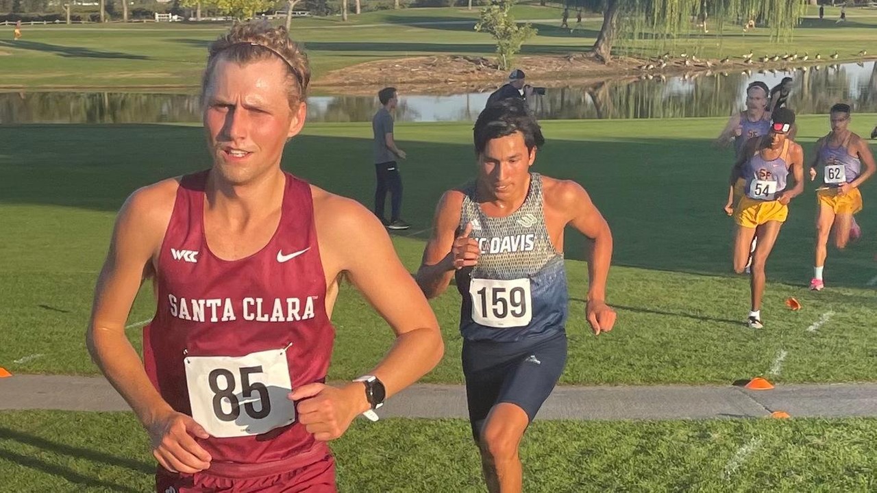 Johnson's Victory Leads Cross Country at Pacific Collegiate Invitational
