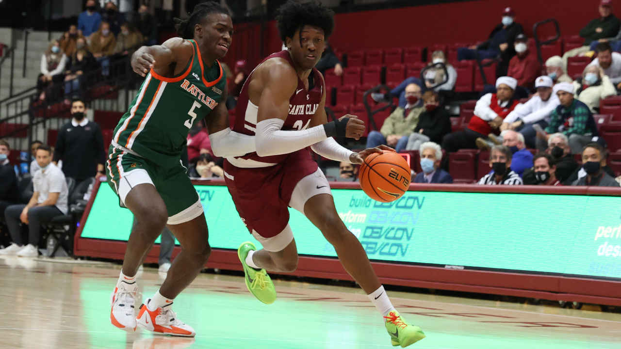 Men’s Basketball Pulls Away in Second Half to Defeat Florida A&M