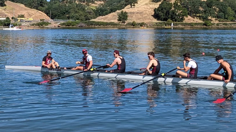 Men's Rowing Qualifies for National Championships at Western Sprints