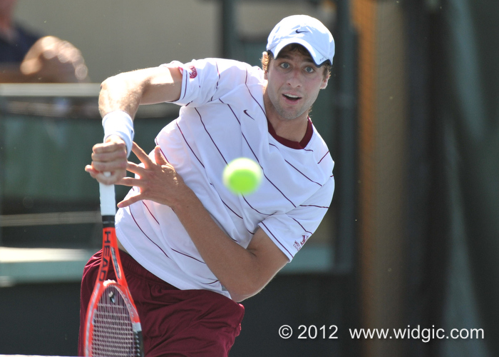 Lamble Wins Semifinal at ITA Regional, Will Play in Finals Wednesday