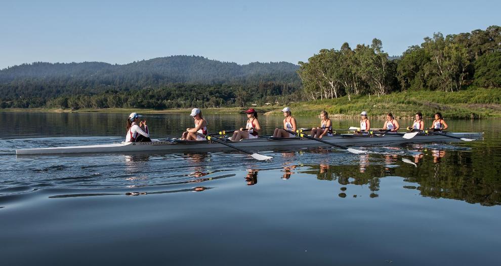 Women's Rowing Learns from Adversity in Final Races Before WIRAs