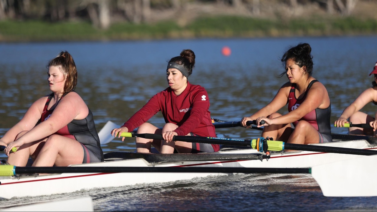 Women's Rowing Finishes First Competition of the Season