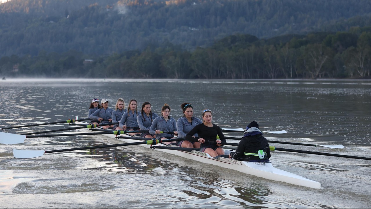 Women's Rowing Concludes Time at San Diego Crew Classic