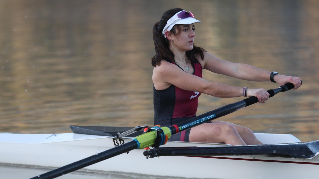 Women's Rowing Completes Regatta in Sacramento