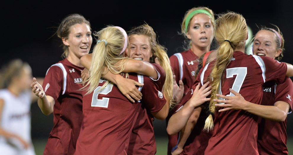 Women's Soccer Finishes No. 7 in Final Coaches Poll of 2013