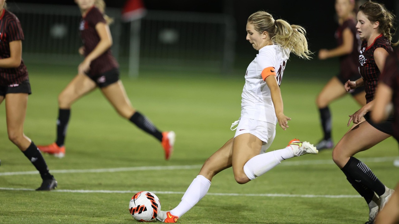 Women's Soccer Draws With Seattle