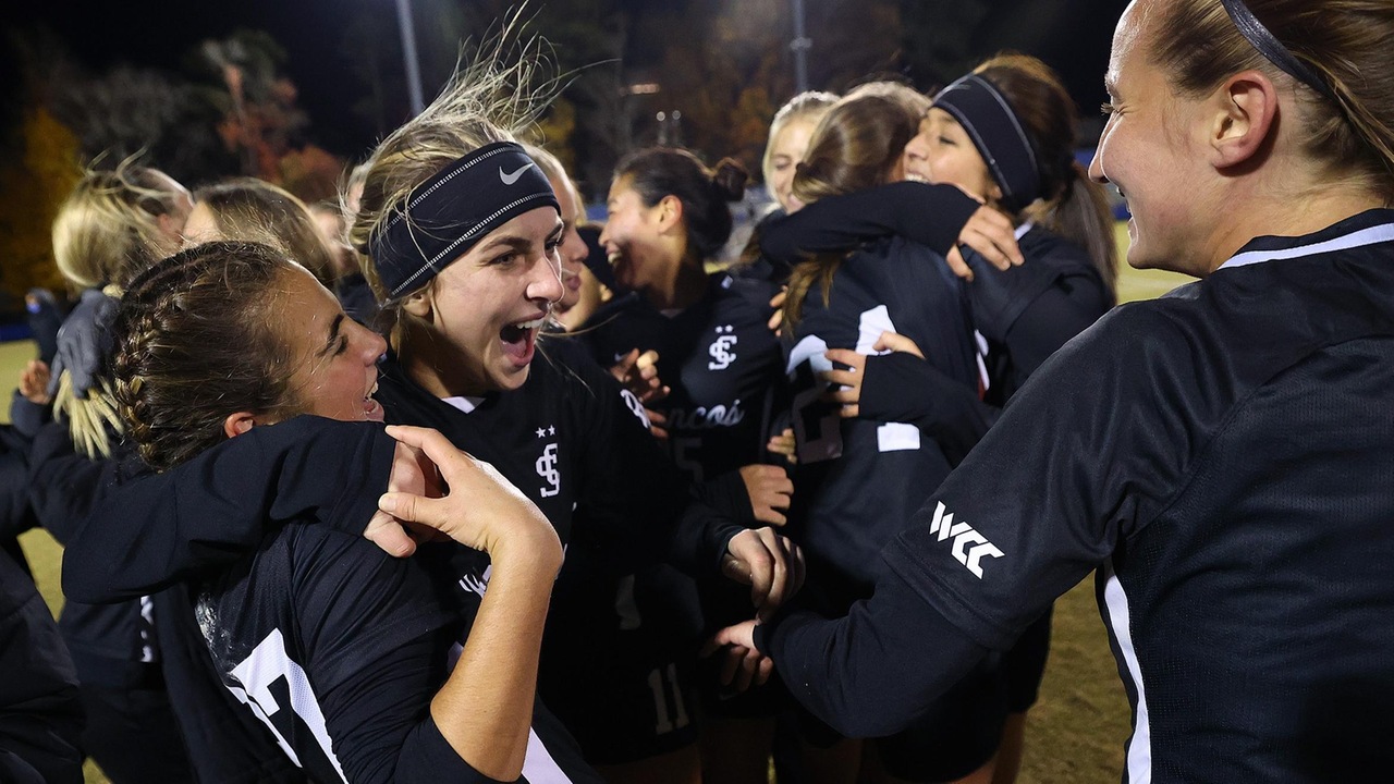 Women's Soccer Returns to College Cup With Win at Top-Seeded Duke