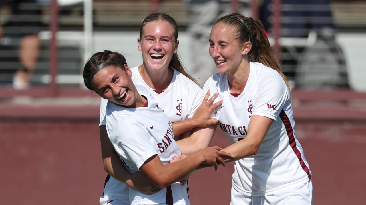 Huge Second Half Gives Women's Soccer Win Over Saint Mary's