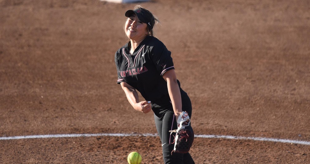 Softball Falls in Tight Game with Cal