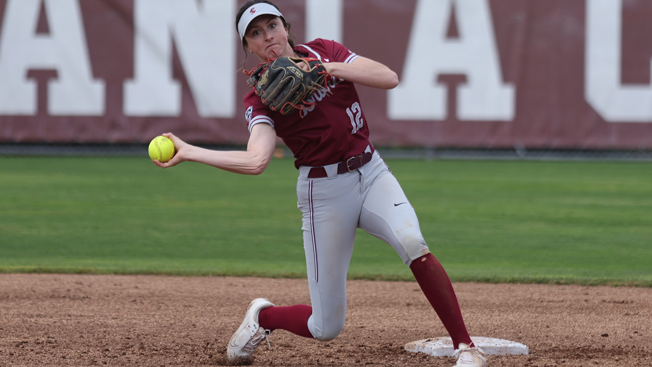 Softball Sweeps for Second Day in a Row