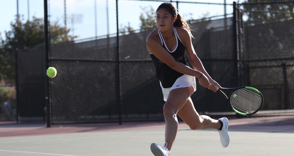 Women’s Tennis Picks Up Six Wins at CSUF Titan Invitational on Friday