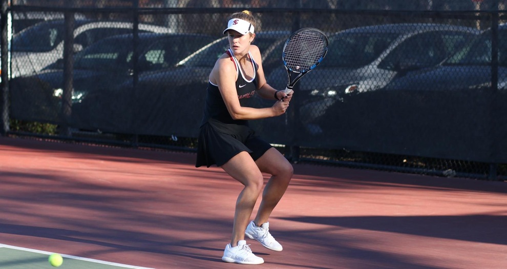 Pothoff Beats No. 22 Player; Women’s Tennis Falls to No. 4 Stanford