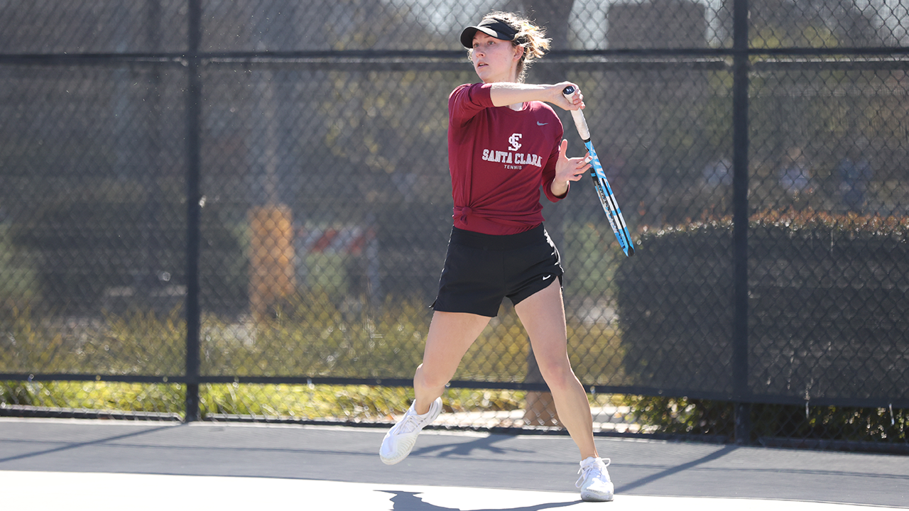 Women's Tennis Loses to Saint Mary's on Sunday