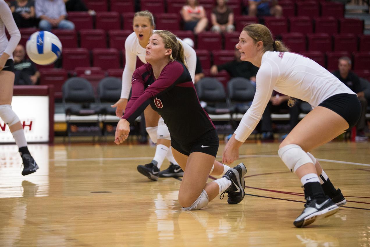 Bronco Volleyball Handles Army 3-0, Moves to 4-0
