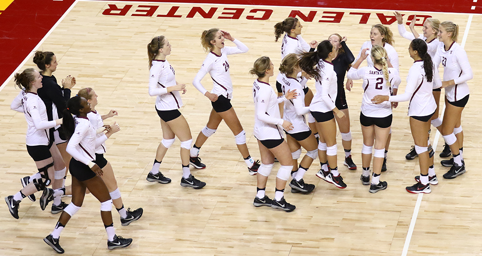Volleyball Scores Historic Upset of No. 7 USC, Downs Marquette to Win USC Baden Invitational