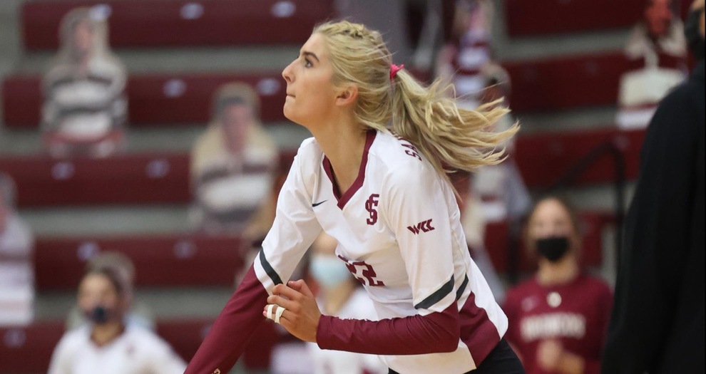 Volleyball Drops Road Tilt at Saint Mary’s