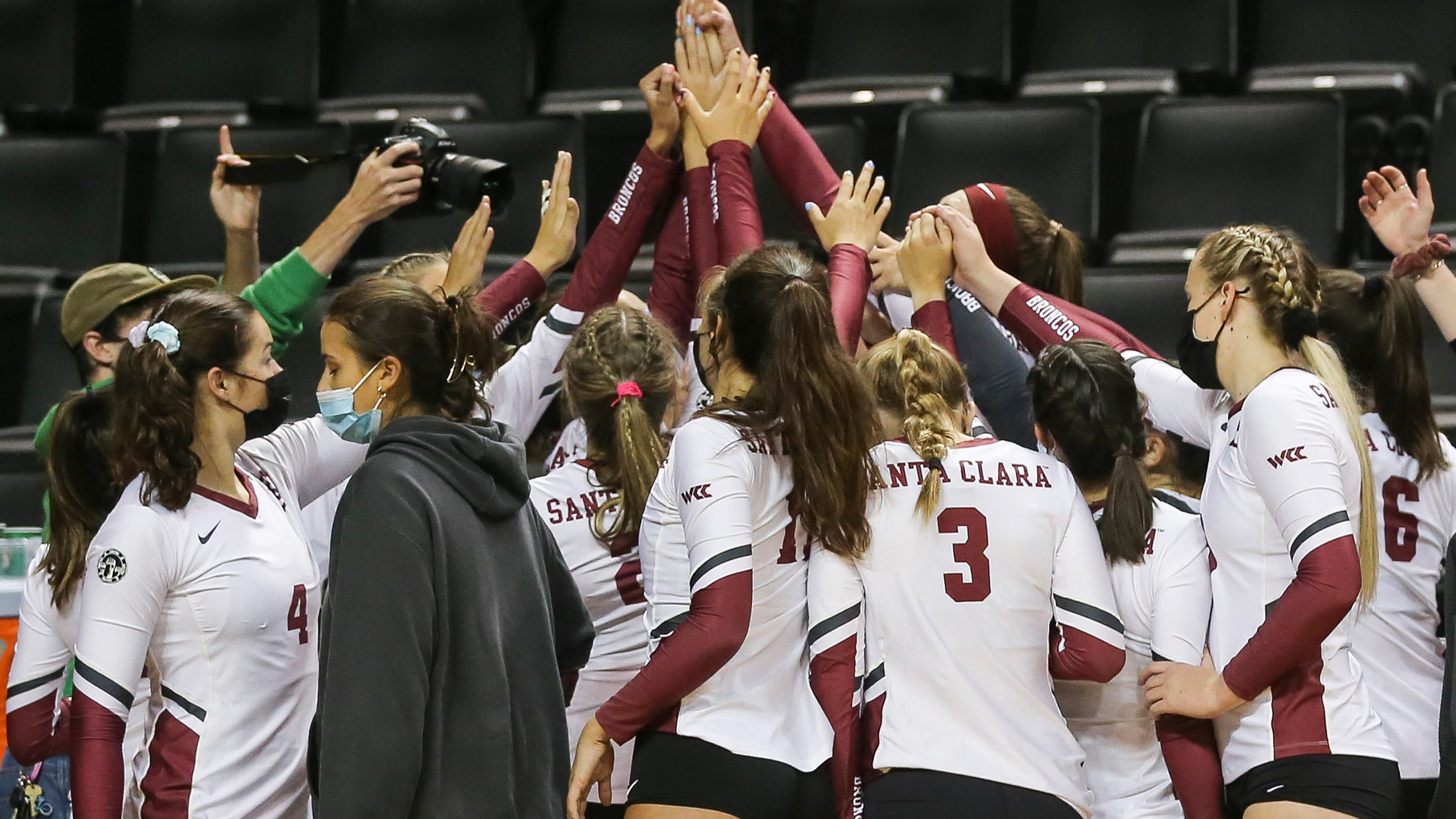 Volleyball Closes Out Nonconference Play, Sweeps Oregon State