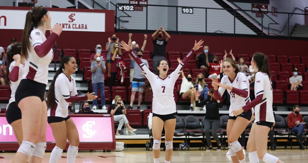 Volleyball Knocks Off San Francisco on the Road